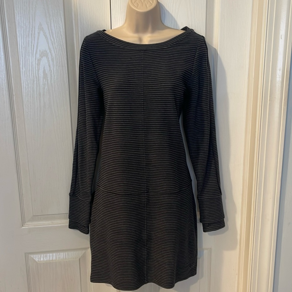 Athleta striped knit dress-small